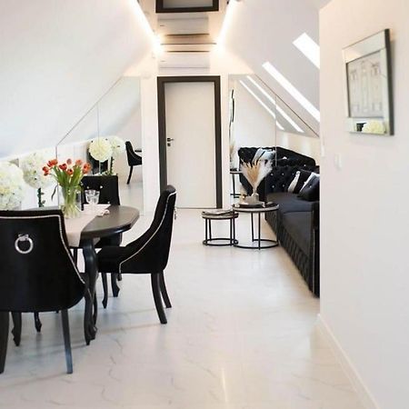 Apartamenty Scarlet Дарлово Экстерьер фото