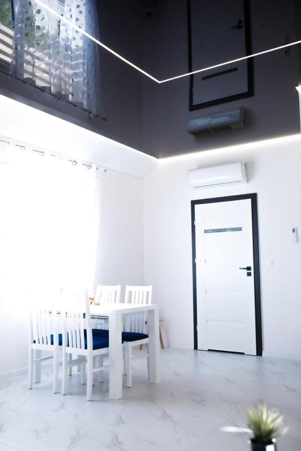 Apartamenty Scarlet Дарлово Экстерьер фото